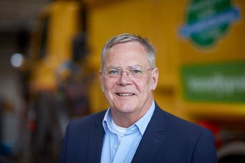 Pieter Keeris met vage achtergrond